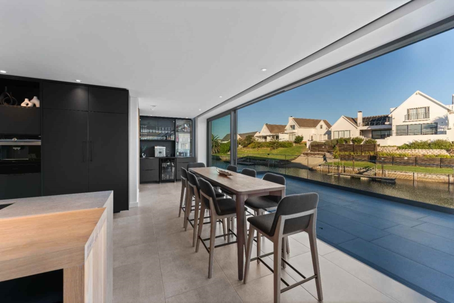 6 Bedroom Property for Sale in Canals Eastern Cape